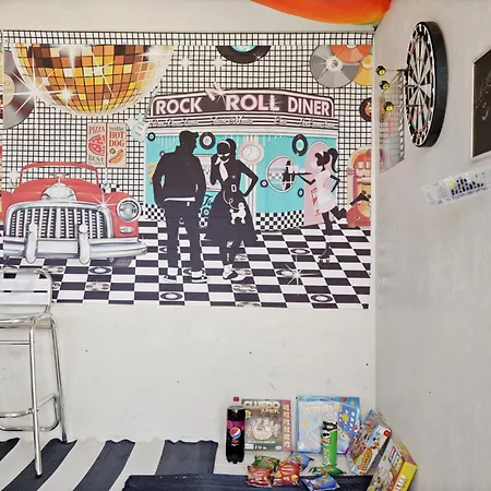 Hotel Heaven In - Games Bristol